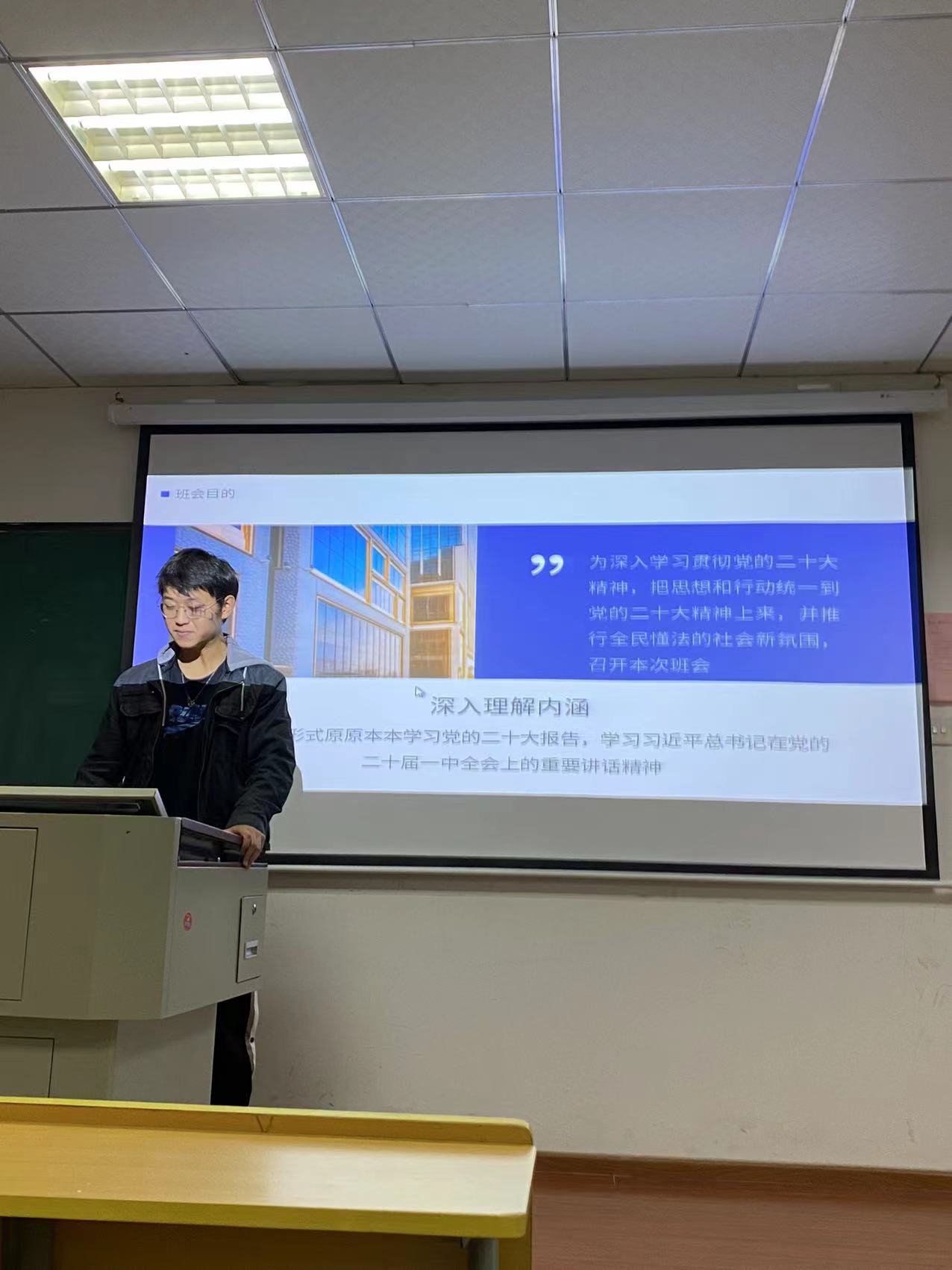 图示, 示意图
中度可信度描述已自动生成